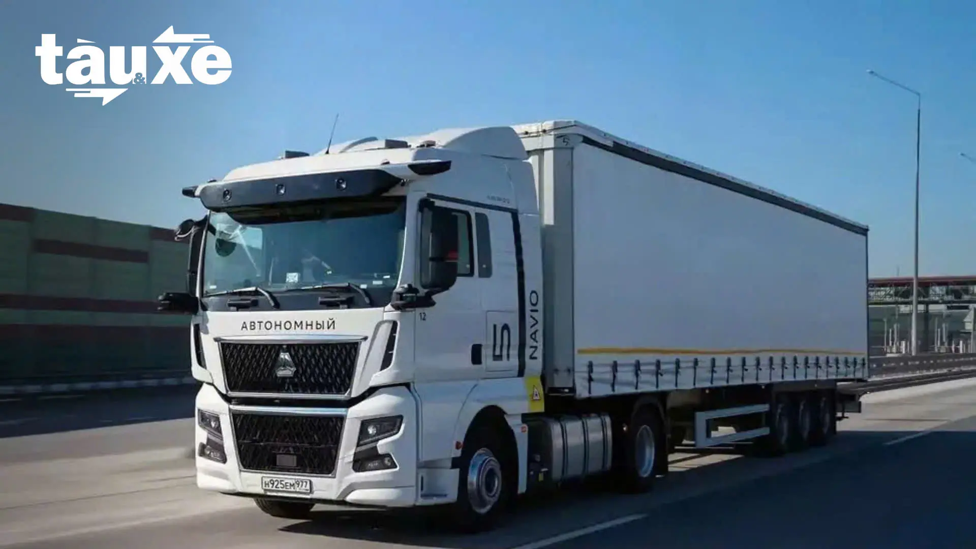 Xe tải tự lái chinh phục 1.600 km trong 24 giờ | Bản tin Tàu và Xe | 14/08/2025